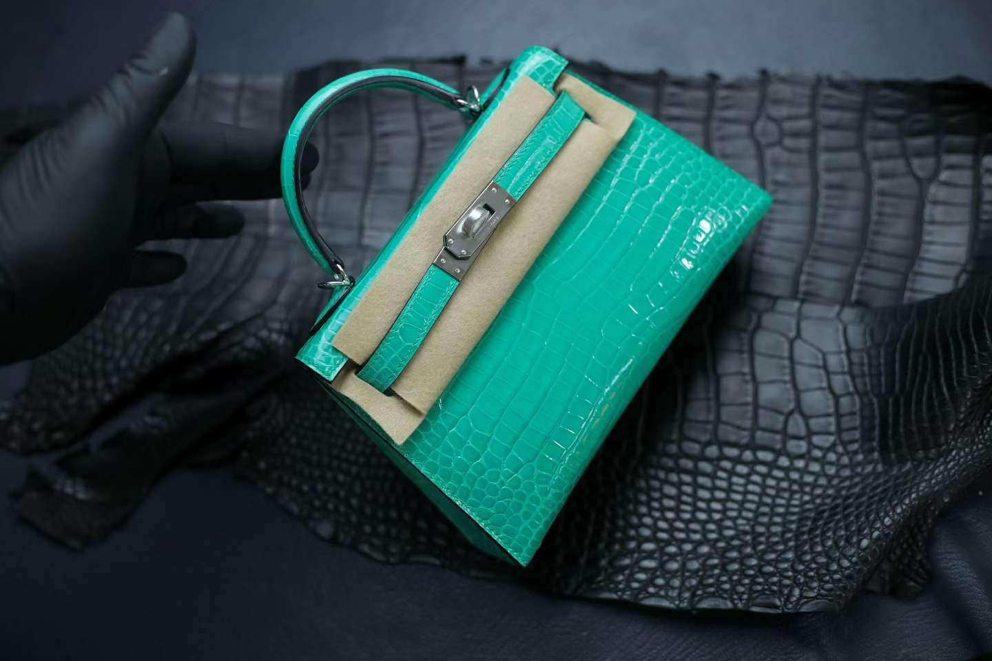 Kelly Mini II Emerald Green Crocodile